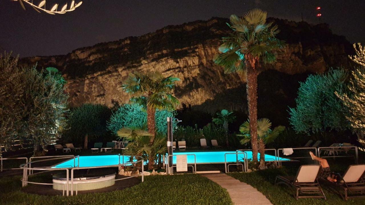Park Hotel Eden توربولي المظهر الخارجي الصورة